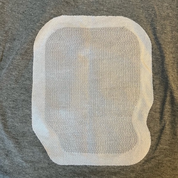 Oshkosh: Boys Grey Bear T-Shirt: Size 8 - Picture 6 of 6